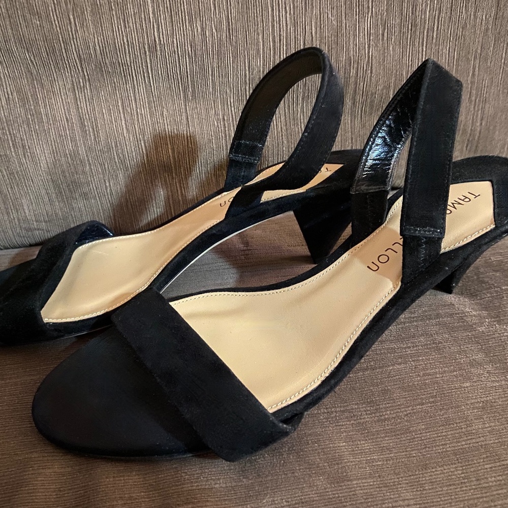 Tamara Mellon Savoye Black Suede Kitten Heel